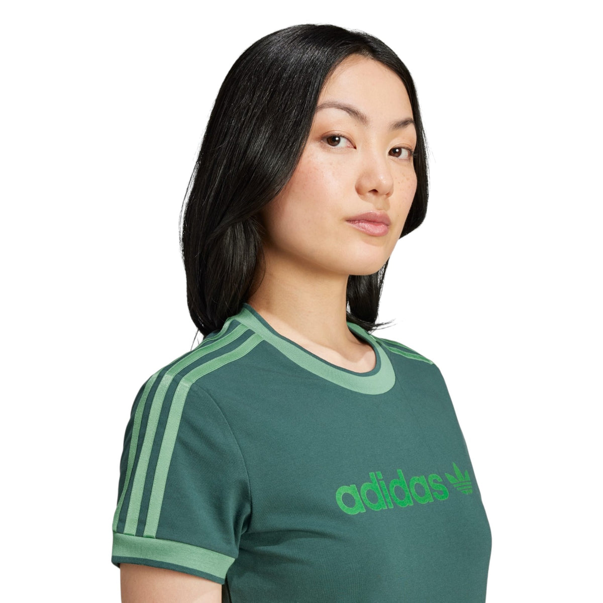 adidas Originals Graphic Badge Slim 3-Stripes Tee - Green