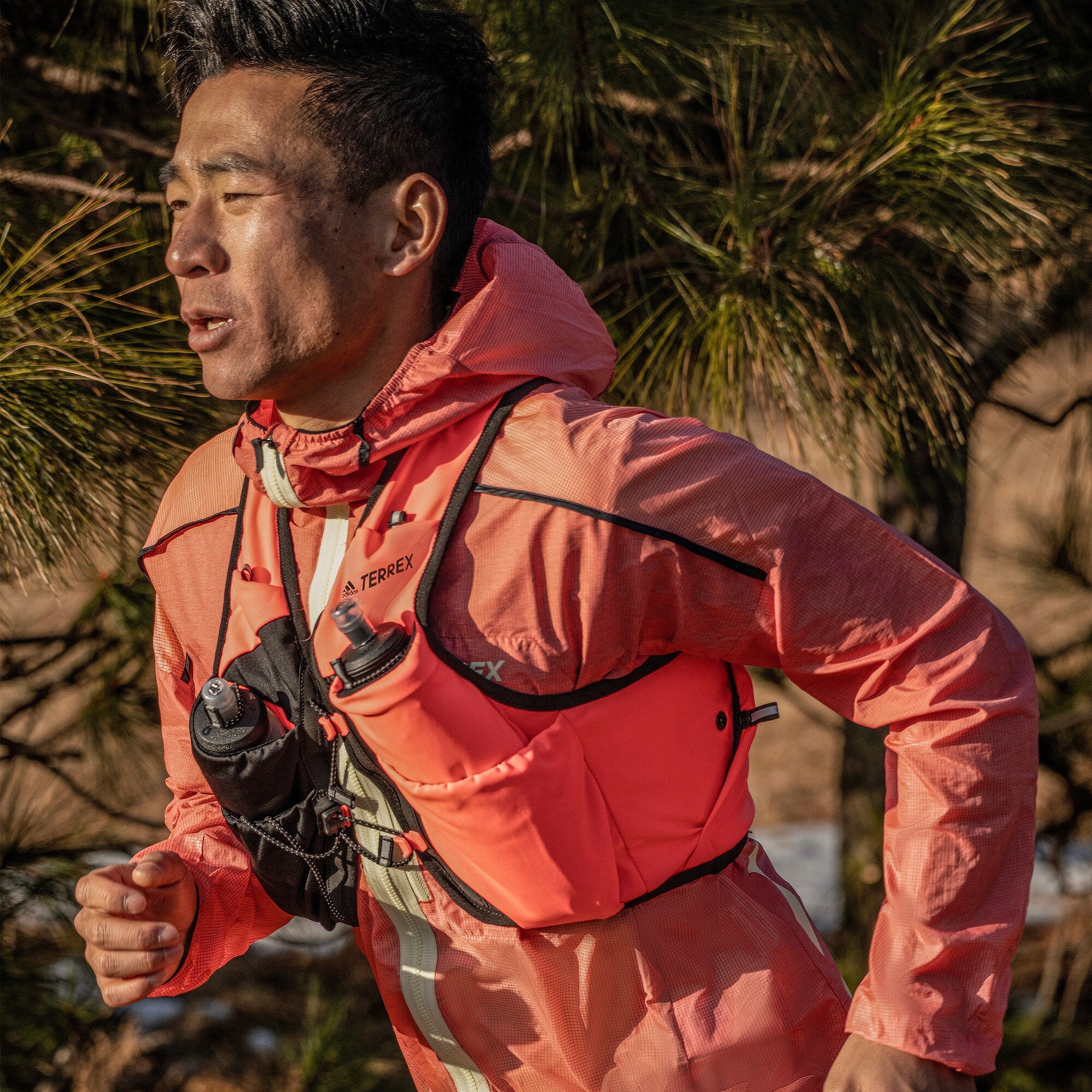 adidas Terrex Agravic Windweave Trail Windbreaker - Red