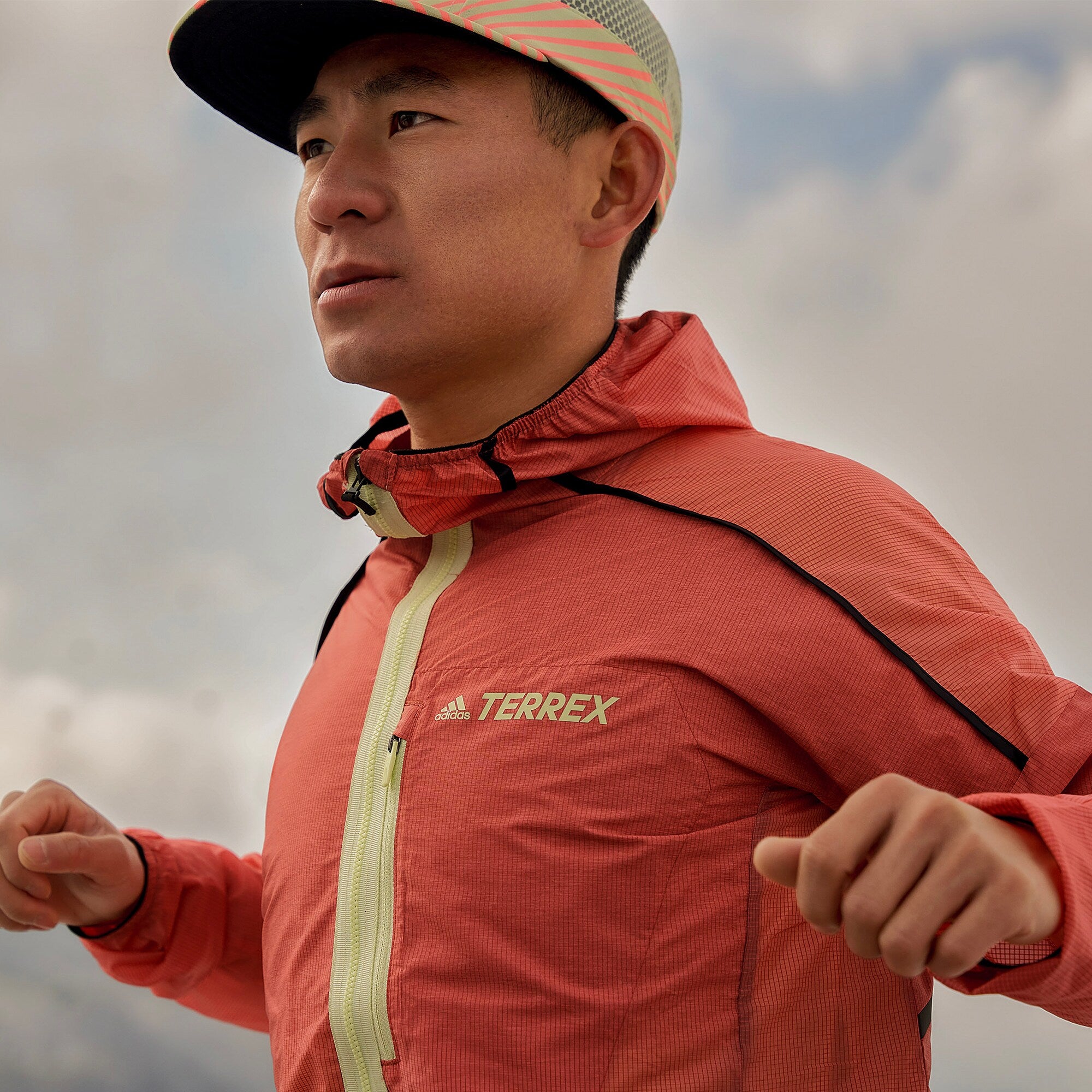 adidas Terrex Agravic Windweave Trail Windbreaker - Red