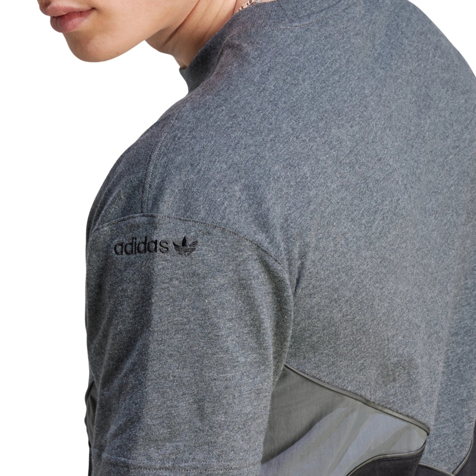 adidas Originals Adicolor Seasonal Reflective T-Shirt - Grey