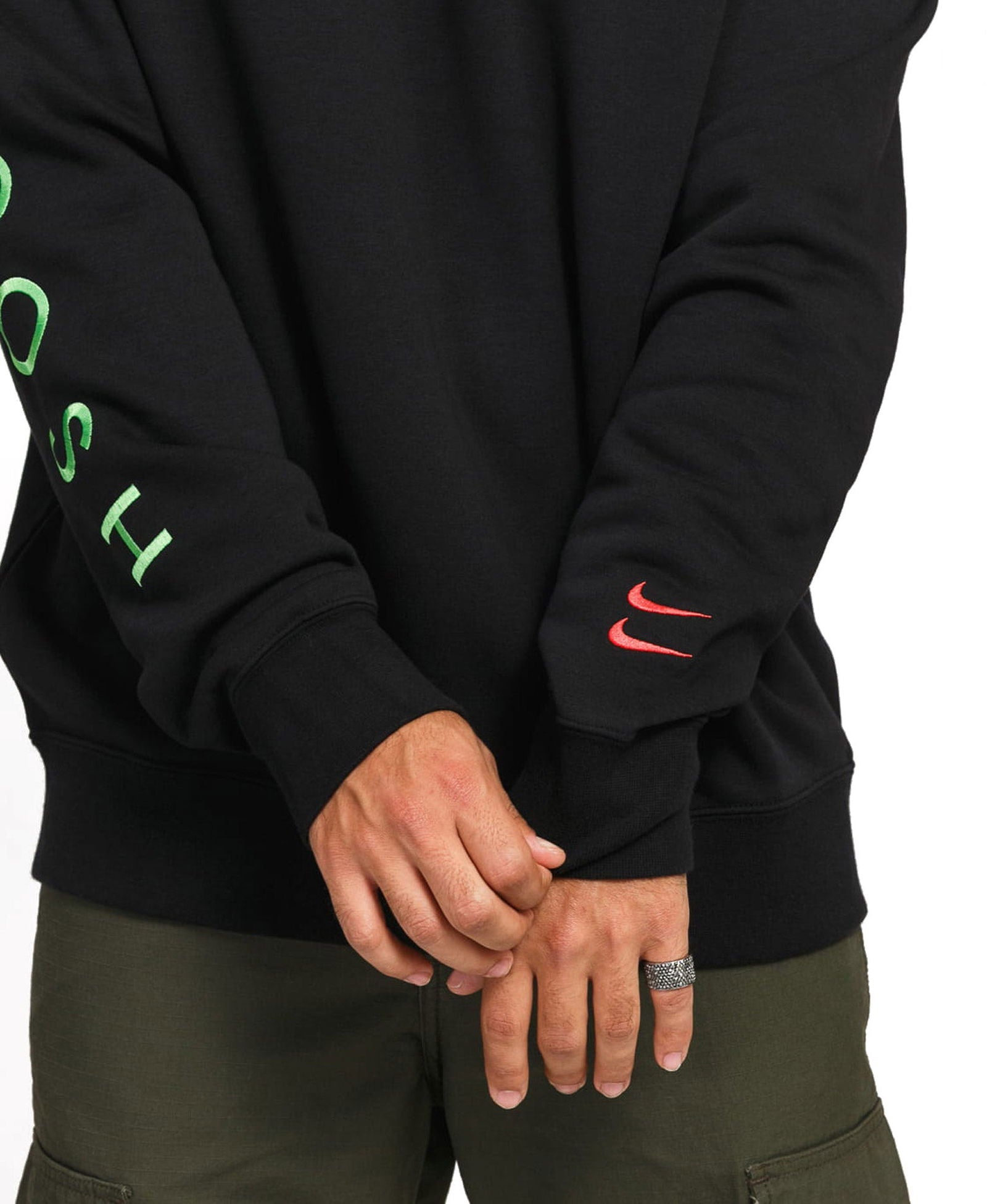 Nike Sportswear NSW Swoosh Sweatshirt - Black - ViaductClothing - -
