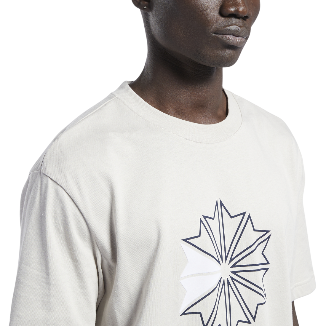 Reebok Classics Starcrest T-Shirt - Beige - ViaductClothing - -