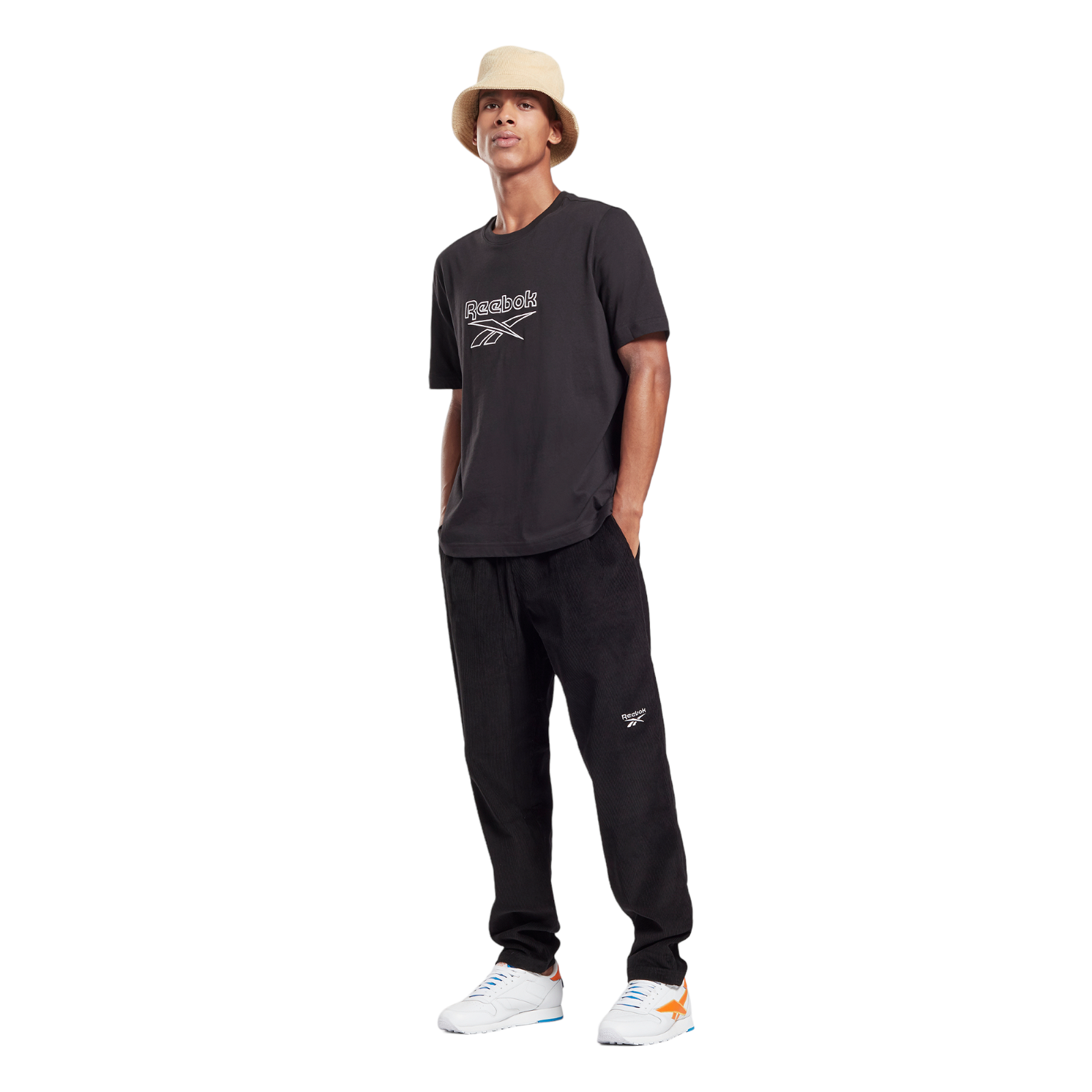 Reebok Classics Vector Logo T-Shirt - Black - ViaductClothing - -