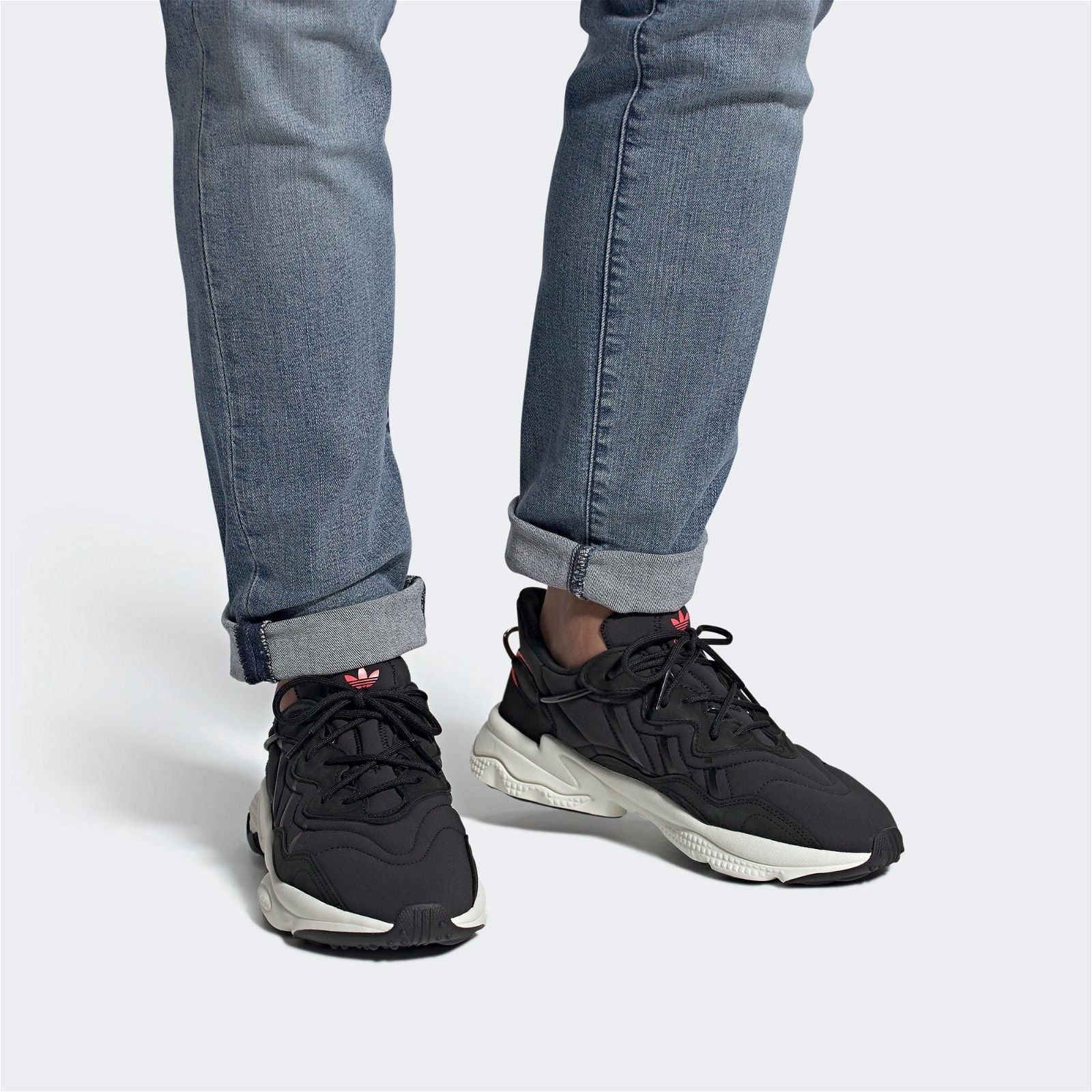 adidas Originals Unisex Ozweego Shoes - Core Black/Signal Pink - ViaductClothing - -