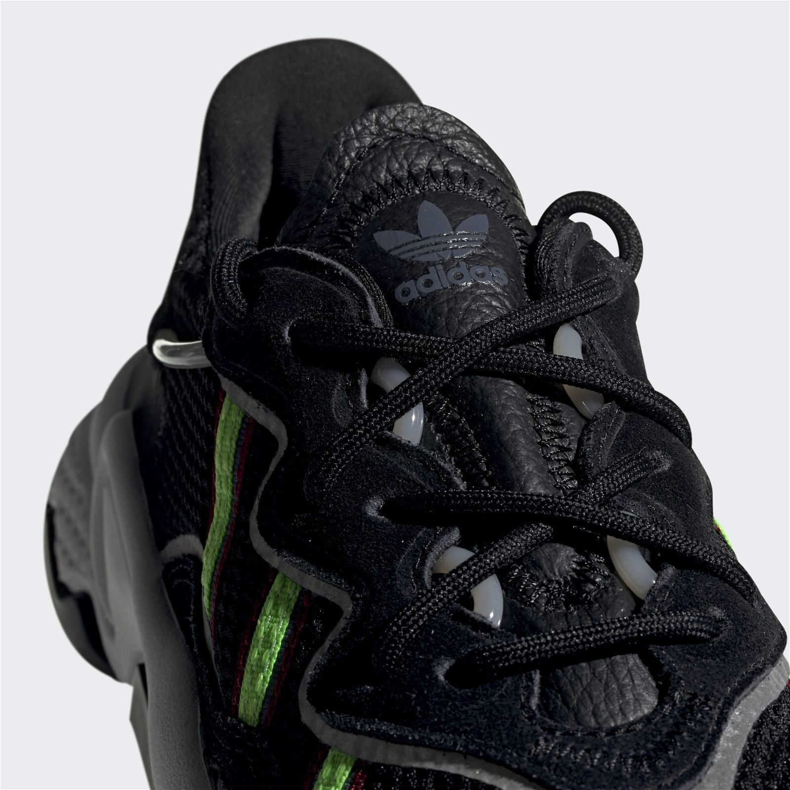 adidas Originals Junior Ozweego Shoes - Core Black / Solar Green - ViaductClothing - -