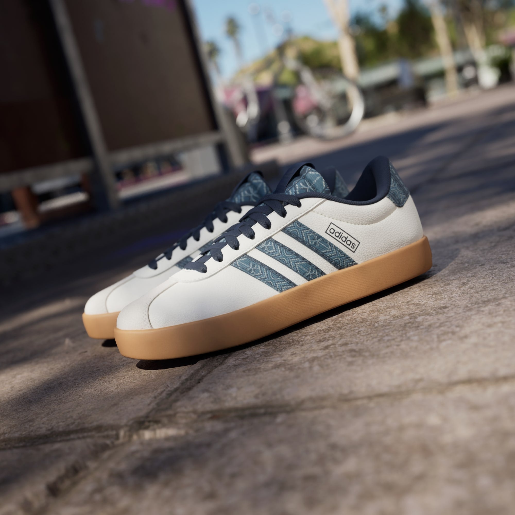 adidas Women's VL Court 3.0 Trainers - White