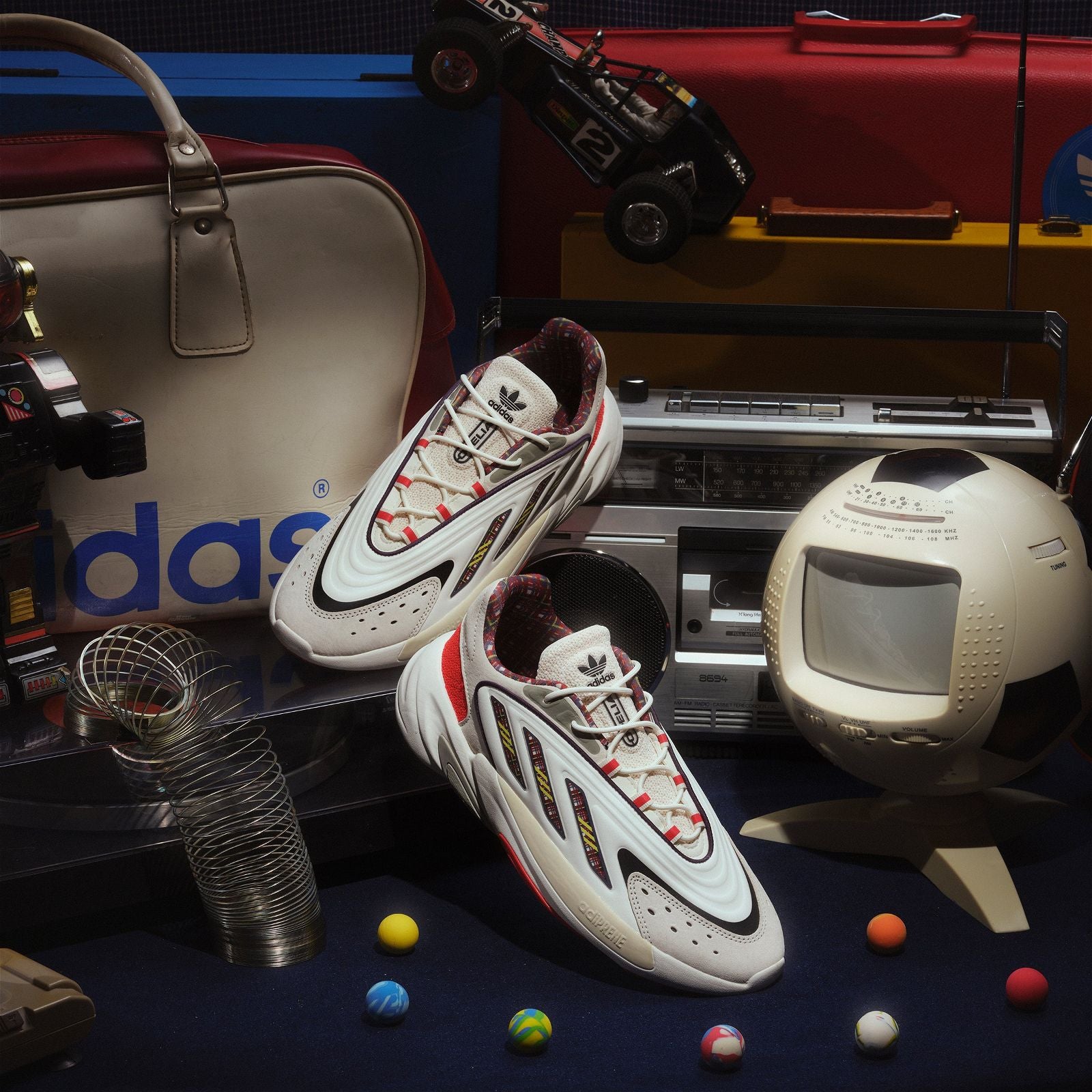 adidas Originals Unisex Ozelia Trainers - White / Vivid Red - ViaductClothing - -