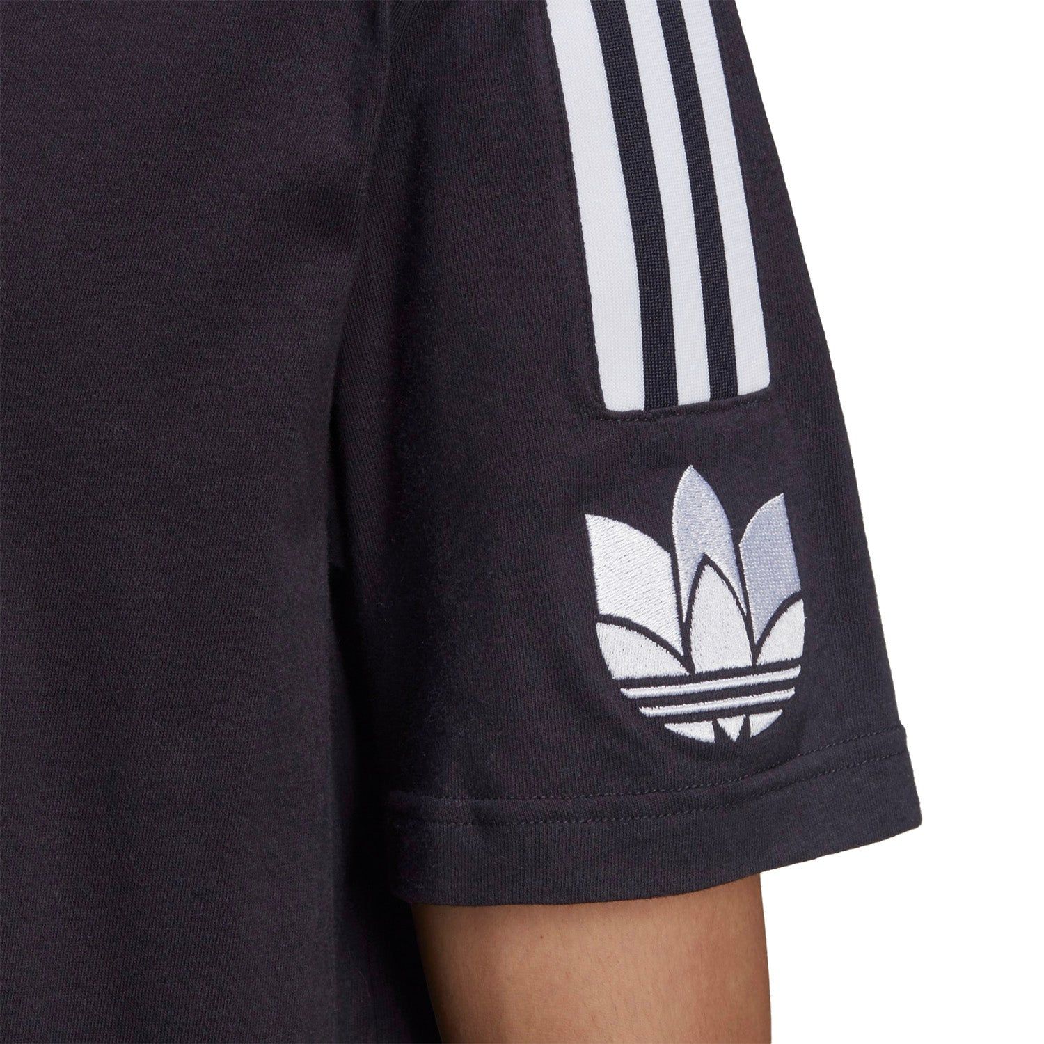adidas Originals Adicolor 3D Trefoil 3-Stripes Tee - Black - ViaductClothing - -