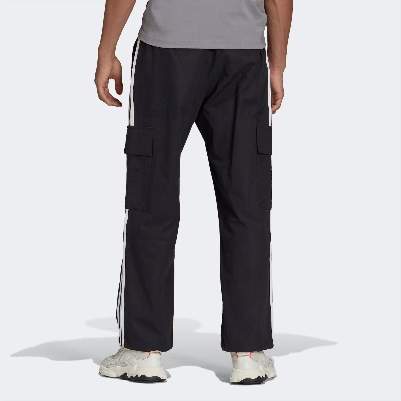 adidas Originals Adicolor Classics 3 Stripes Cargo Pants - Black - ViaductClothing