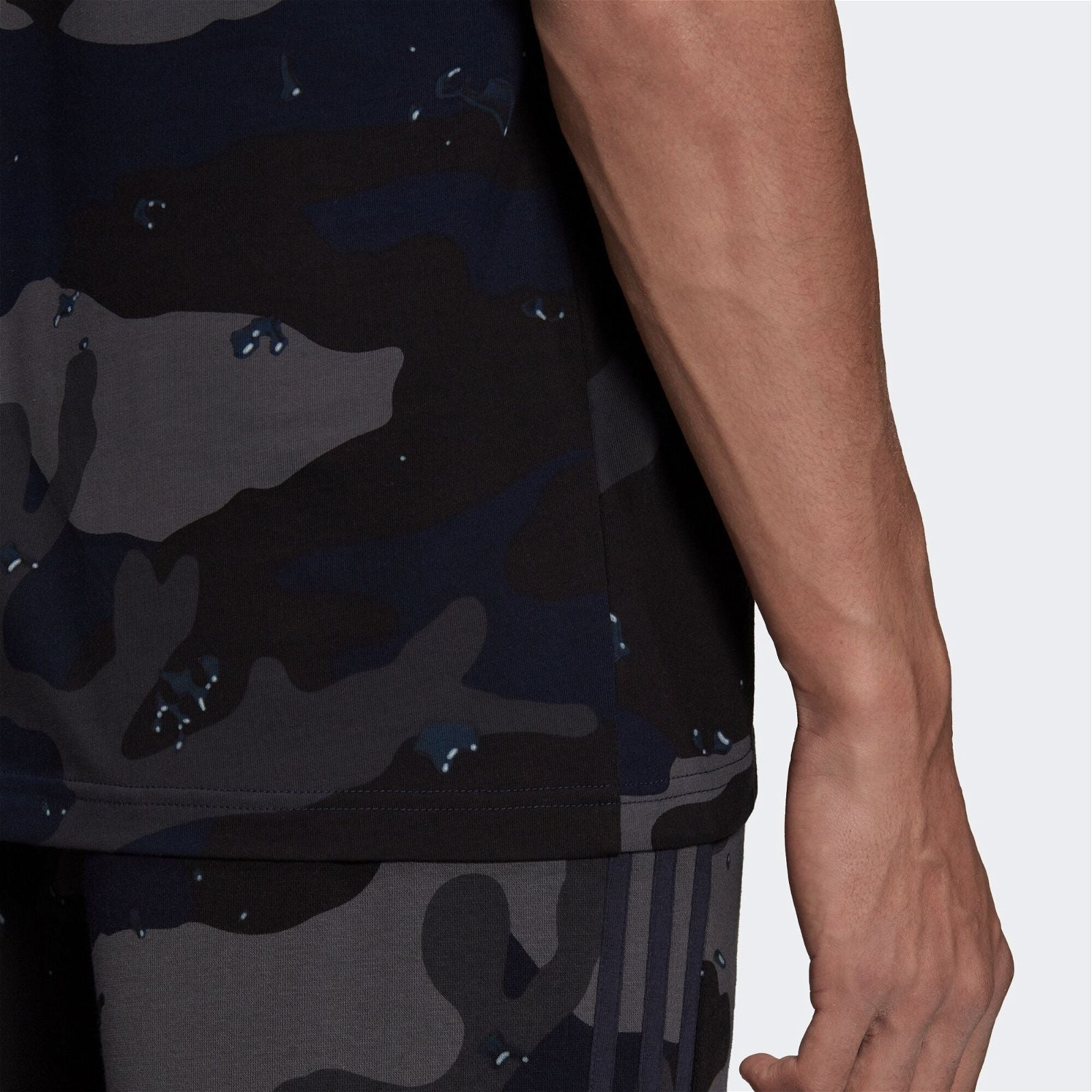 adidas Originals Camo Allover Print Tee - Navy - ViaductClothing - -