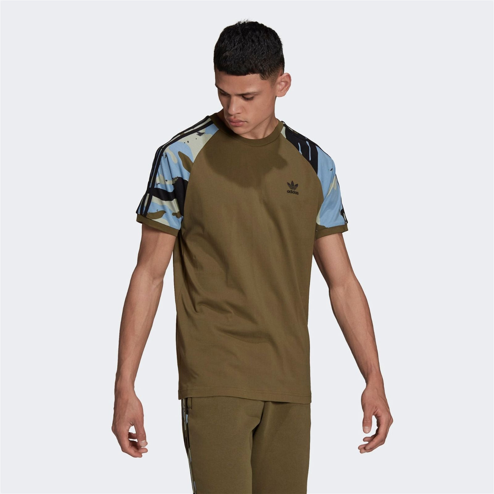 adidas Originals Graphics Camo Cali Tee - Focus Olive - ViaductClothing - -