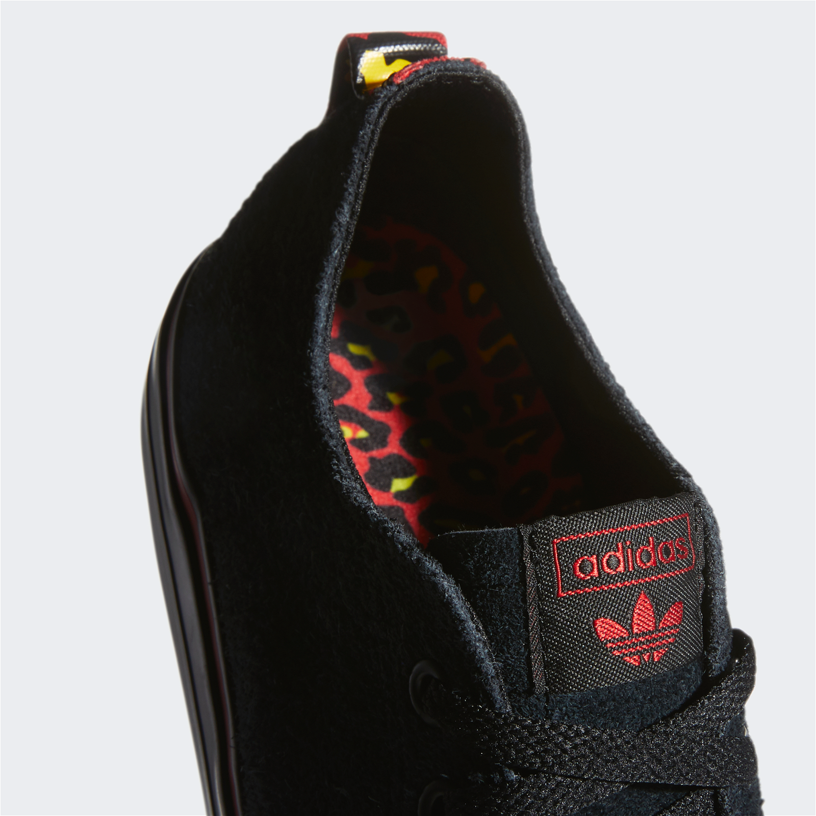 adidas Originals Nizza Lo Na-Kel Smith Trainers - Black - ViaductClothing - -