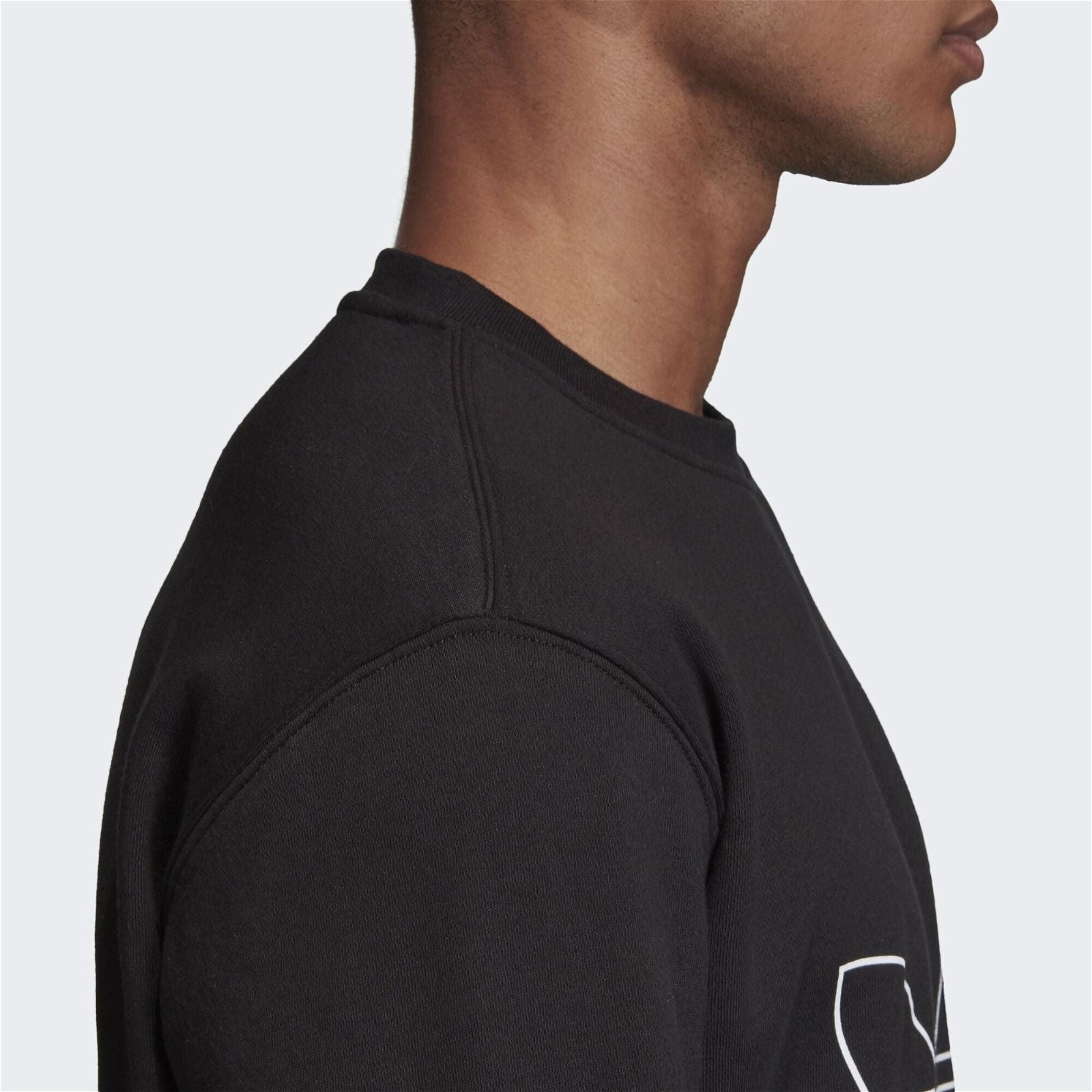 adidas Originals Outline Crew Sweat - Black - ViaductClothing - -