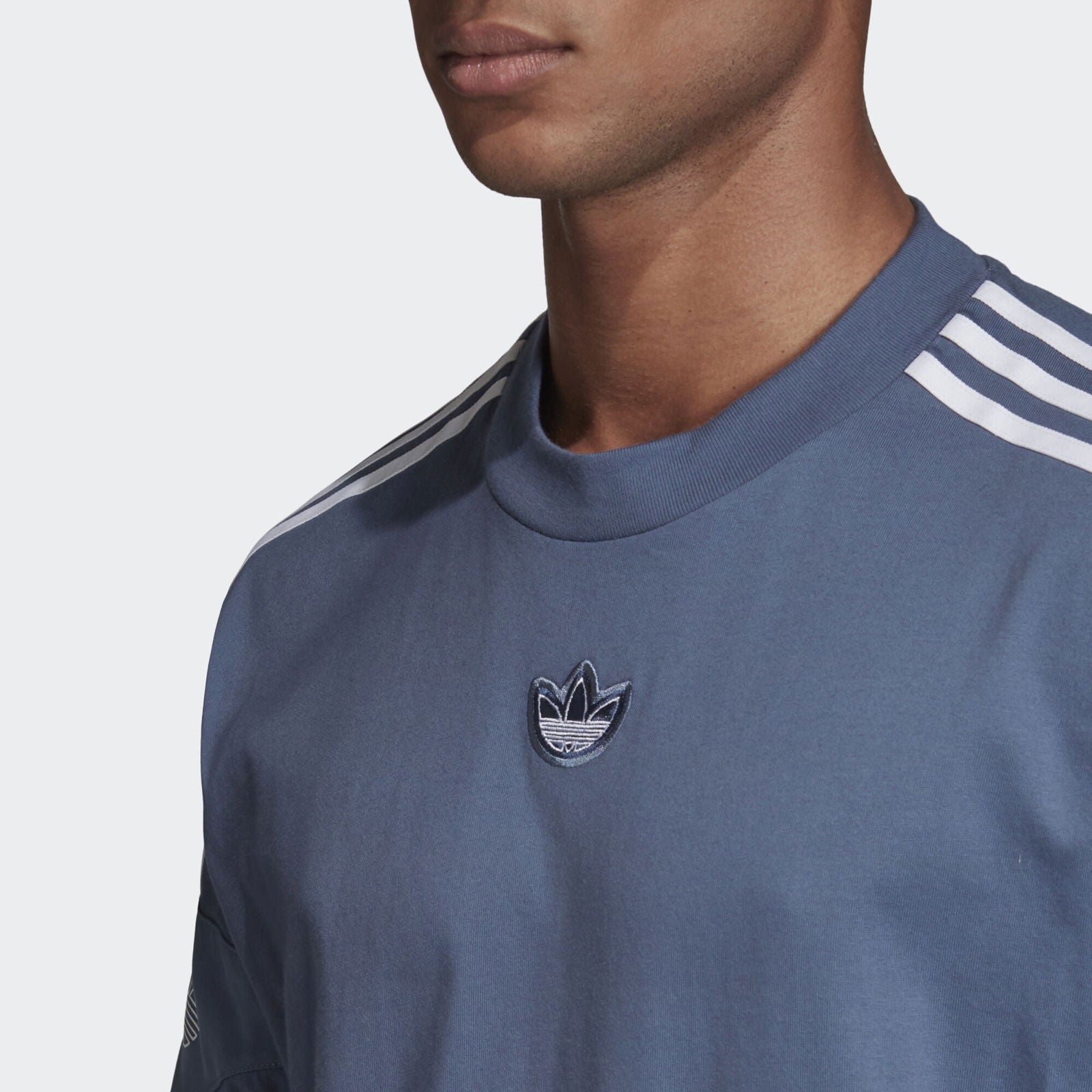 adidas Originals Team Signature Trefoil T-Shirt - Blue - ViaductClothing - -