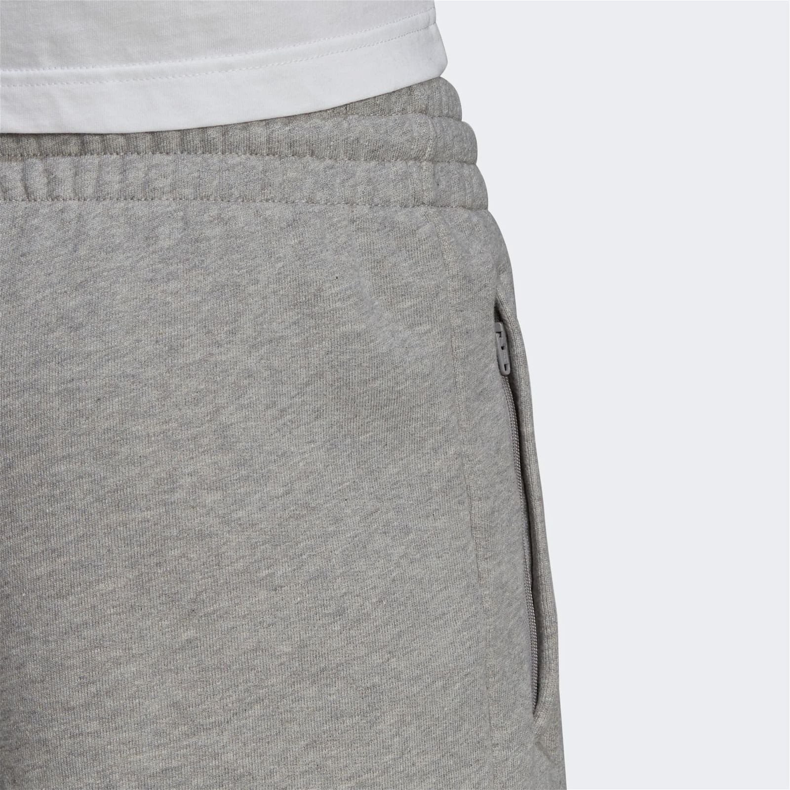 adidas Originals Trefoil Essentials Fleece Shorts - Grey - ViaductClothing - -