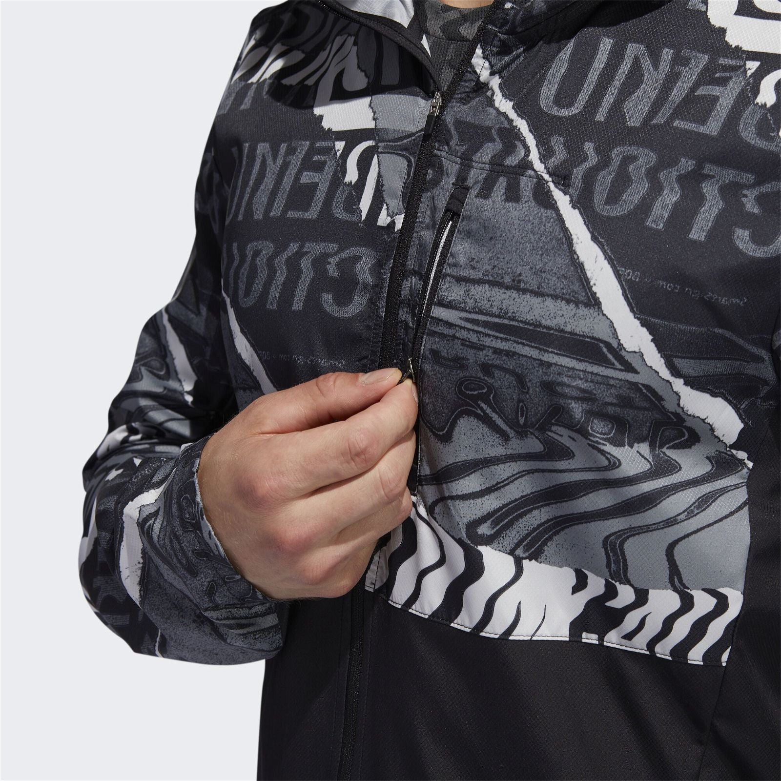 adidas Own The Run Graphic Jacket - Black - ViaductClothing - -
