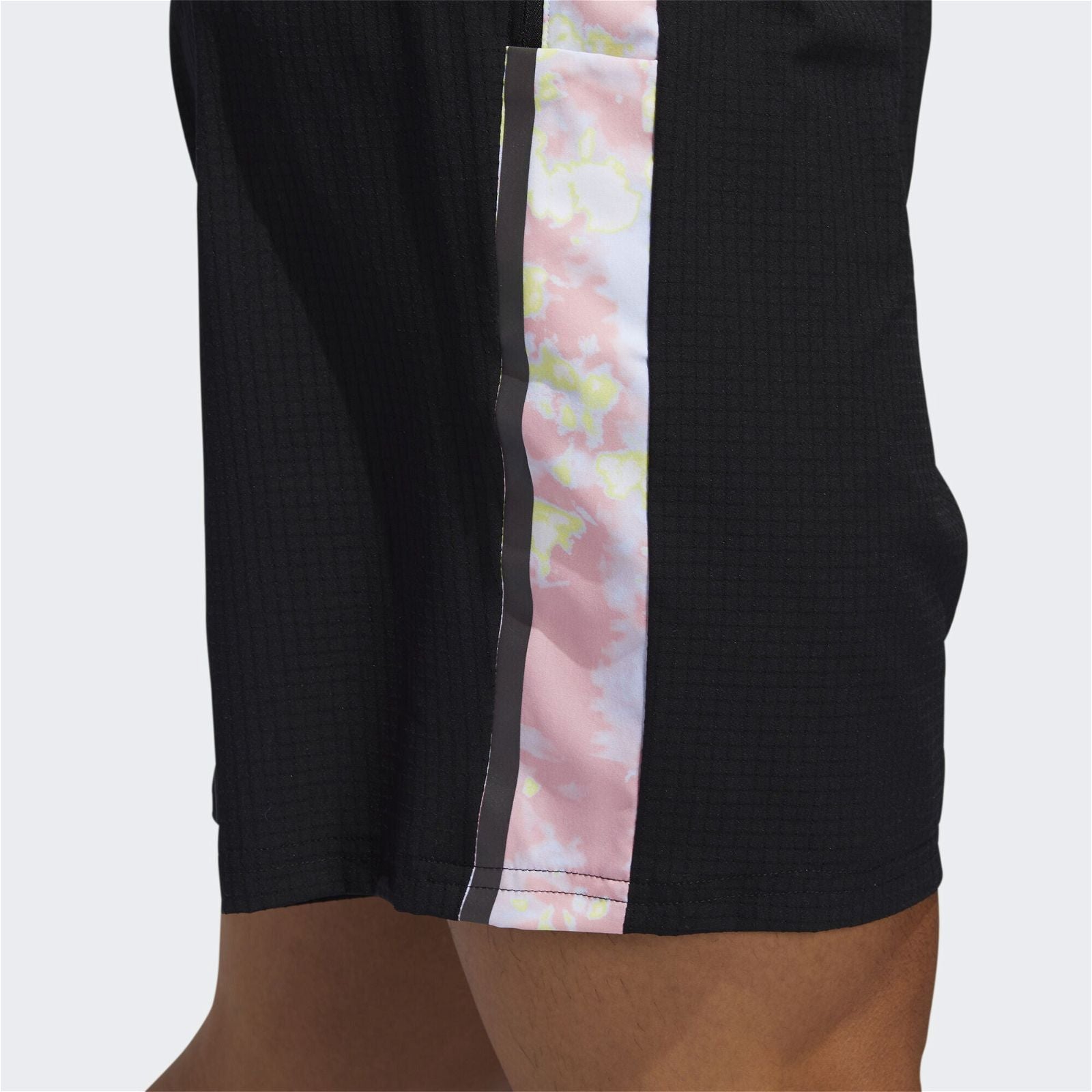 adidas Saturday Santa Monica 7" Shorts - Black - ViaductClothing - -