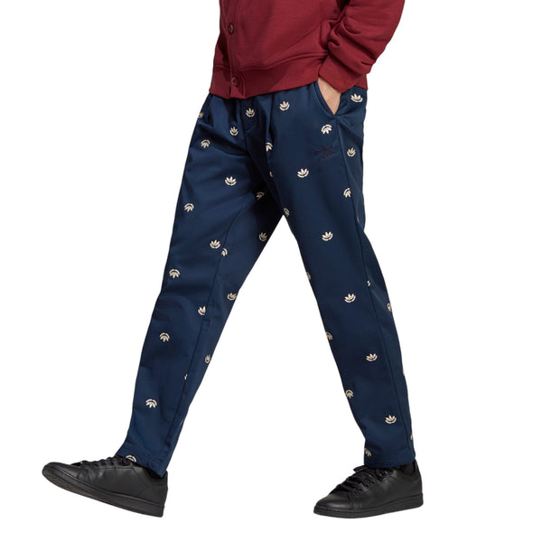 adidas chinos