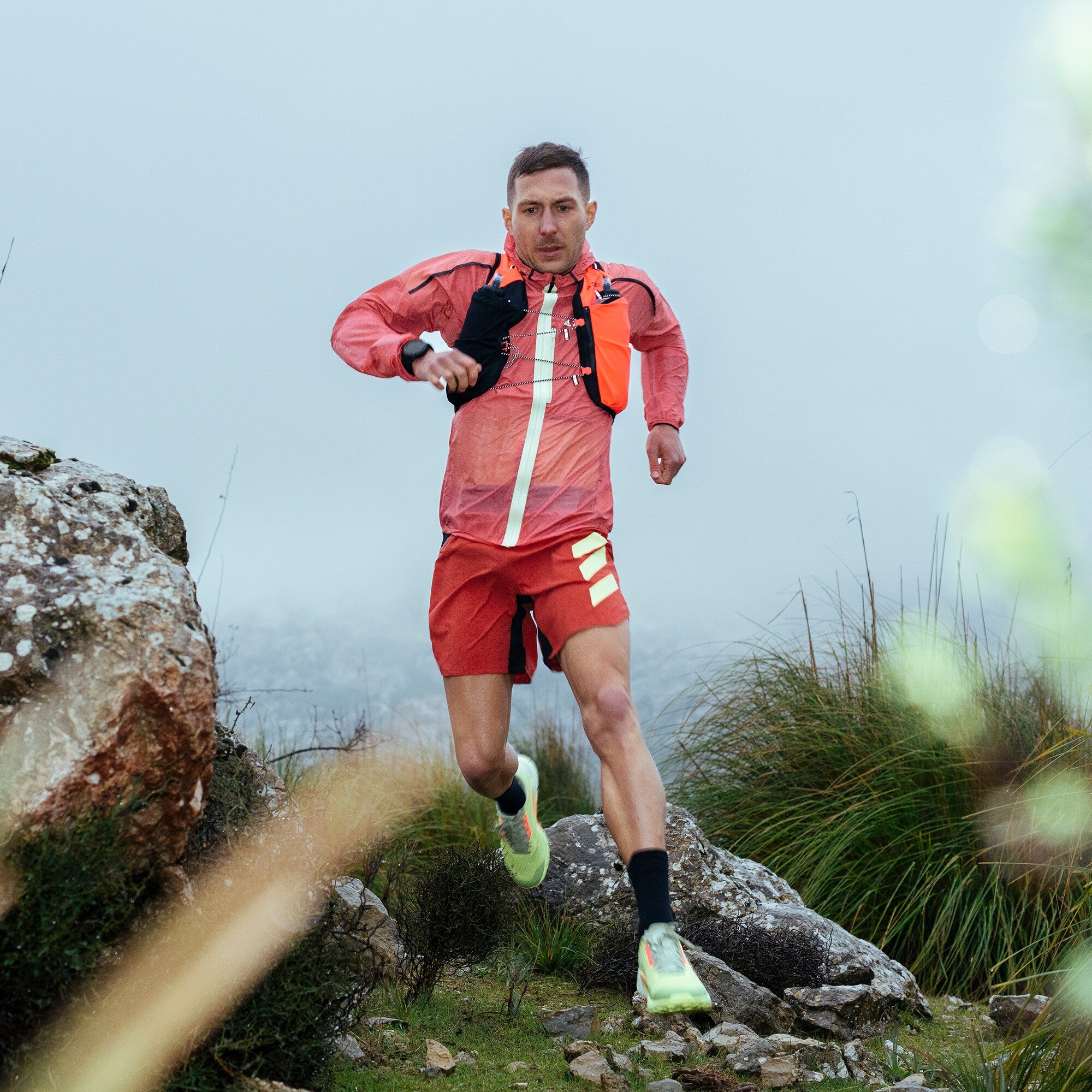 adidas Terrex Agravic Windweave Trail Windbreaker - Red