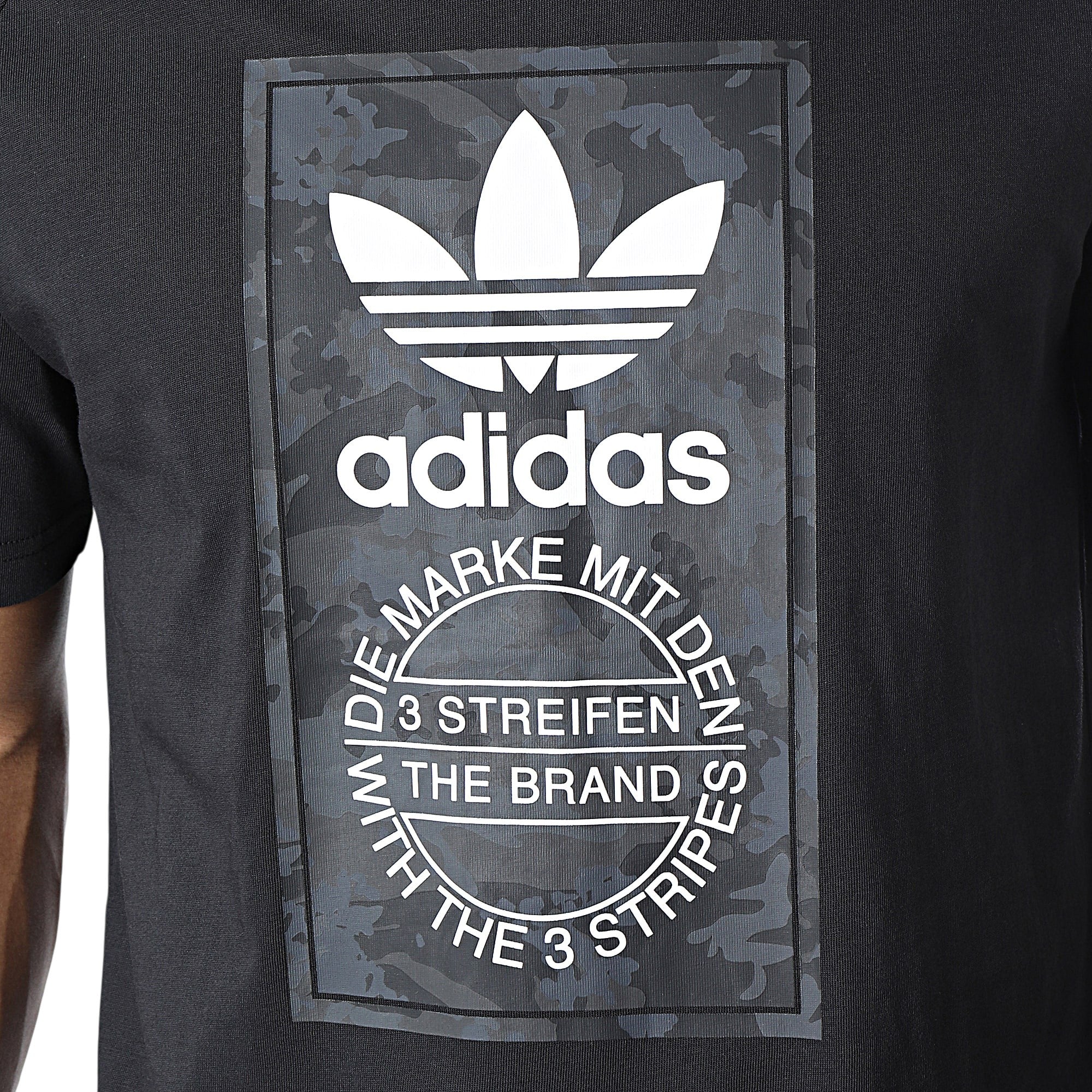 adidas Originals Men's Camo Tongue T-Shirt - Black