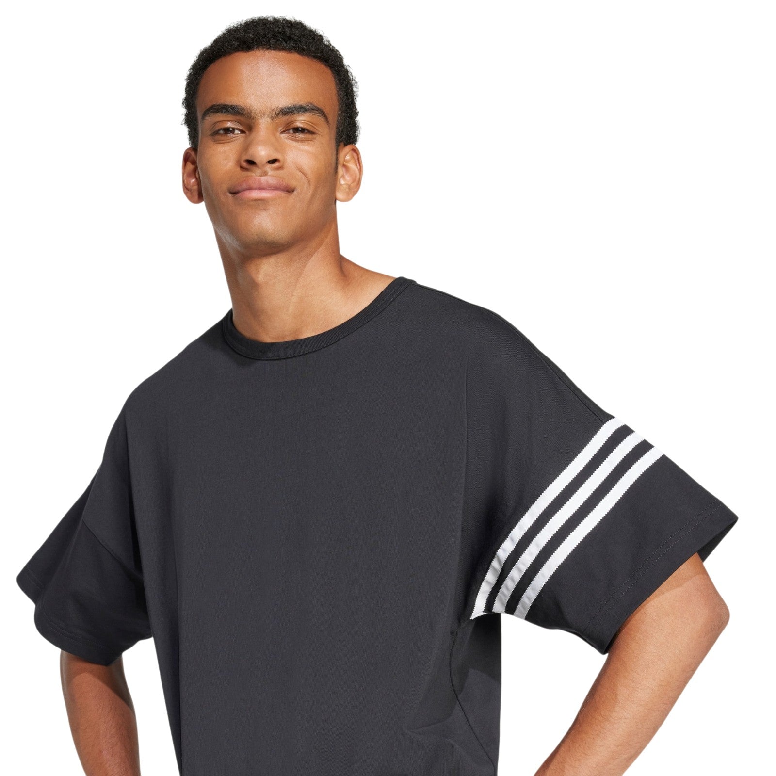 adidas Originals Men's Neuclassics T-Shirt - Black
