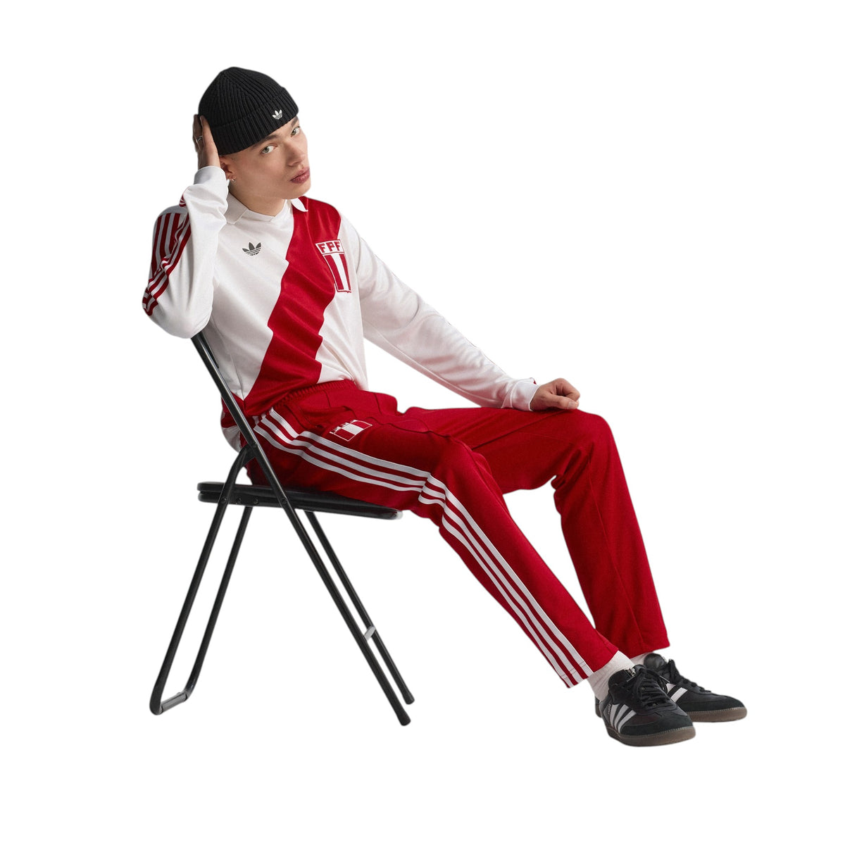 adidas Originals Peru Retro Football Track Pants Red - Model view 5