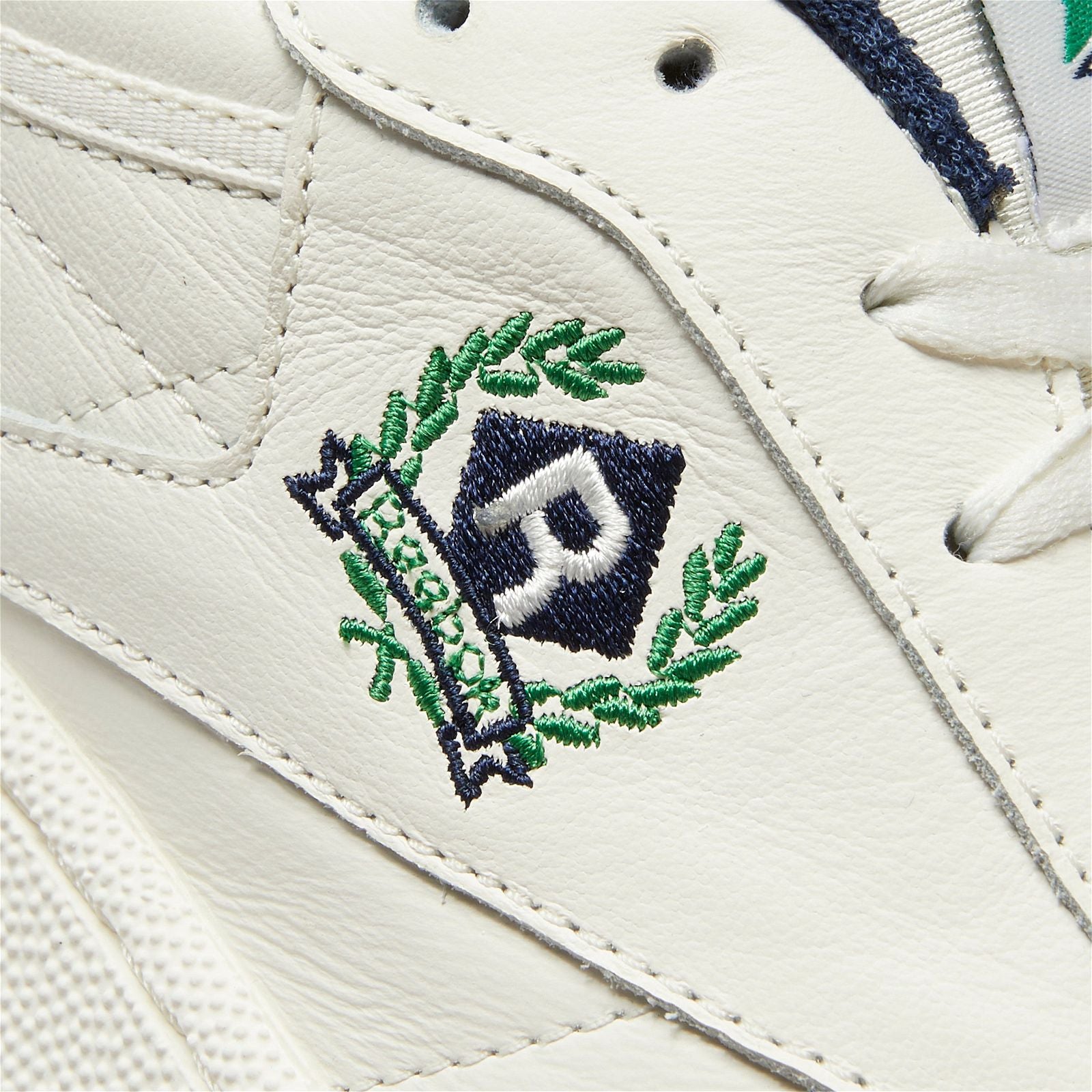 Reebok cn845 store
