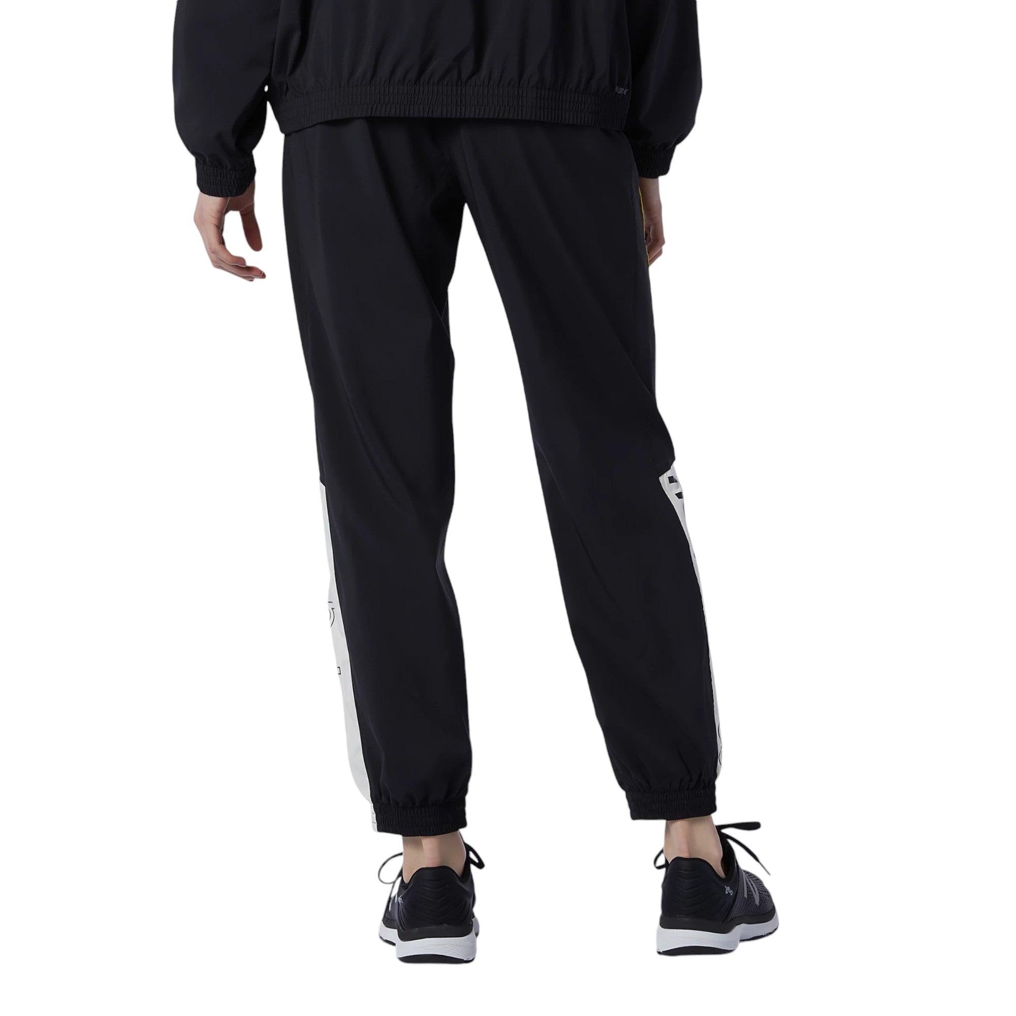 New Balance Womens Relentless Woven Joggers - Black