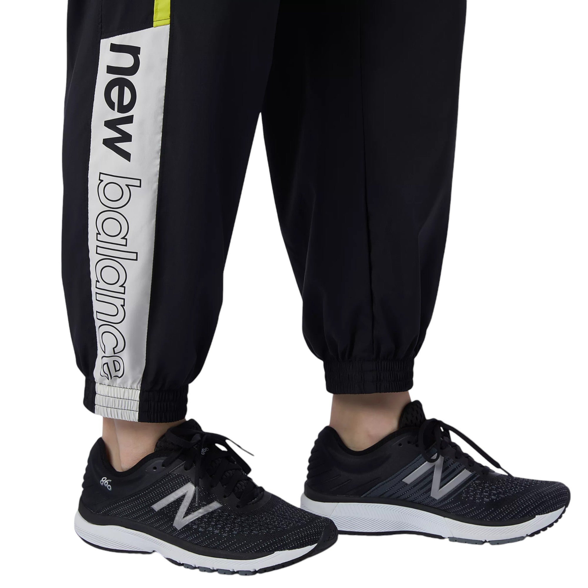 New Balance Womens Relentless Woven Joggers - Black