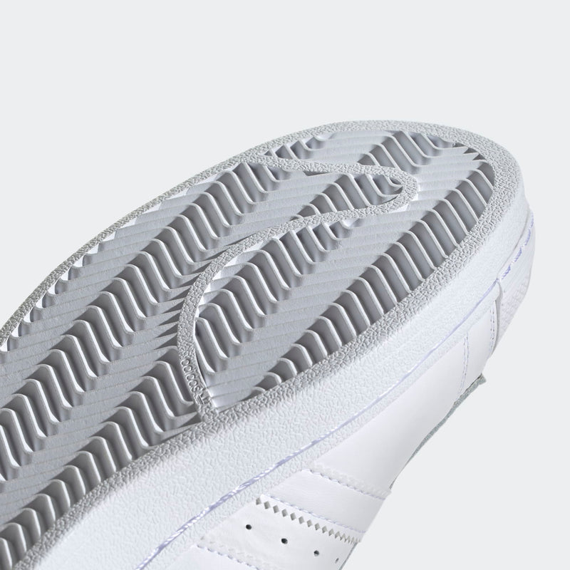 adidas Originals Unisex Superstar Foundation Shoes - White